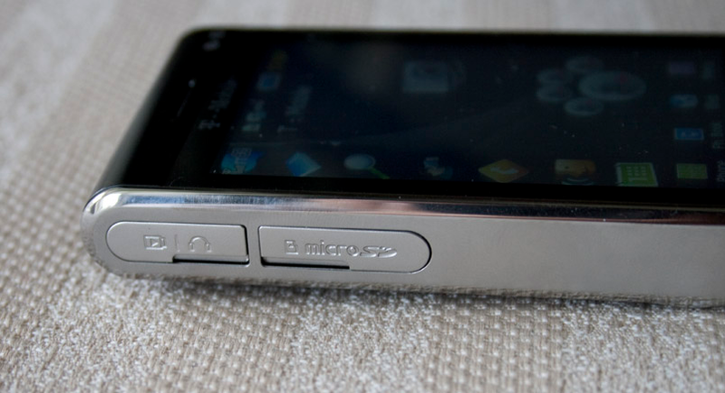 Illustration for article titled Samsung Memoir 8-Megapixel Cameraphone Lightning Review